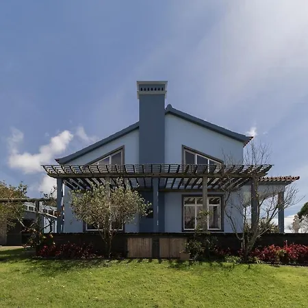 Acor Azul Povoacao (Sao Miguel)